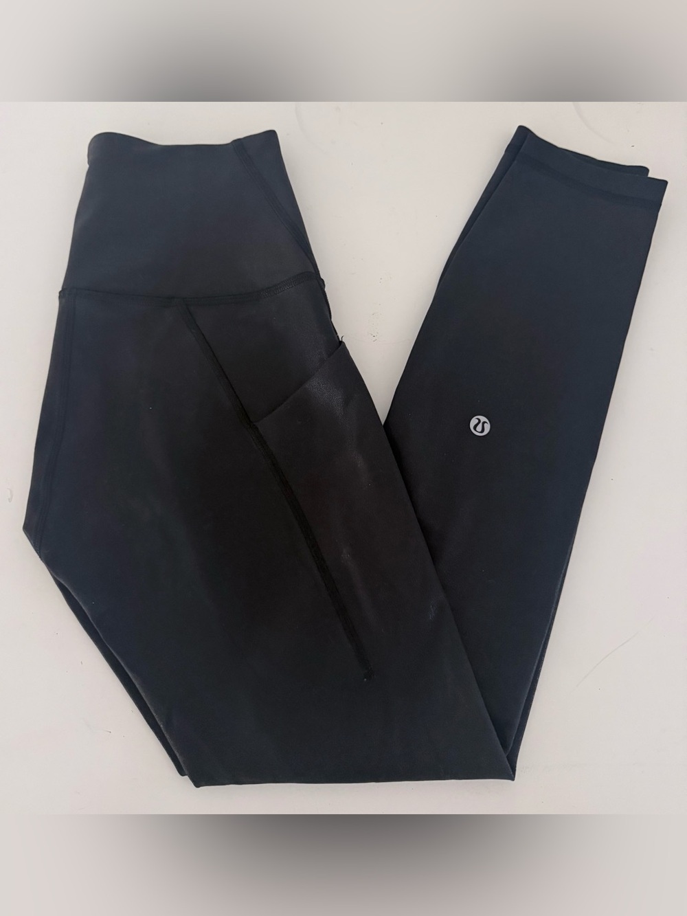Lululemon High-Rise Leggings with Side Phone Pocket - Black